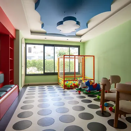 & Pool Family Duplex *