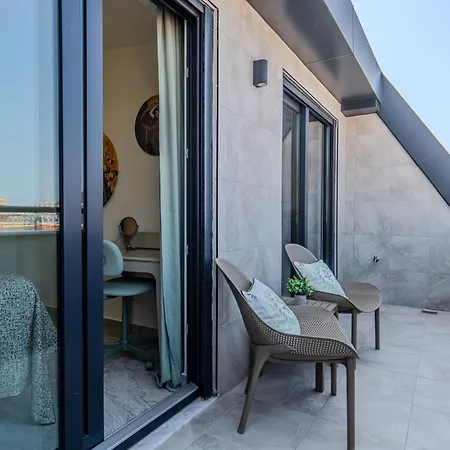 Διαμέρισμα & Pool Family Duplex *