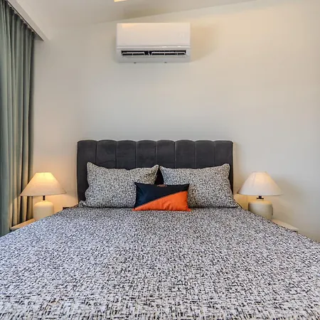 & Pool Family Duplex * אלאניה